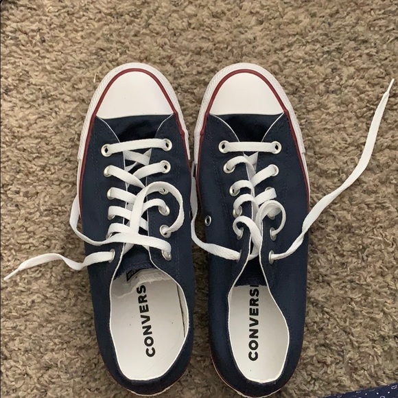 Blue and white converse - Picture 1 of 6